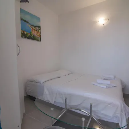 Guest house Rakic Sv Martin Mali Losinj